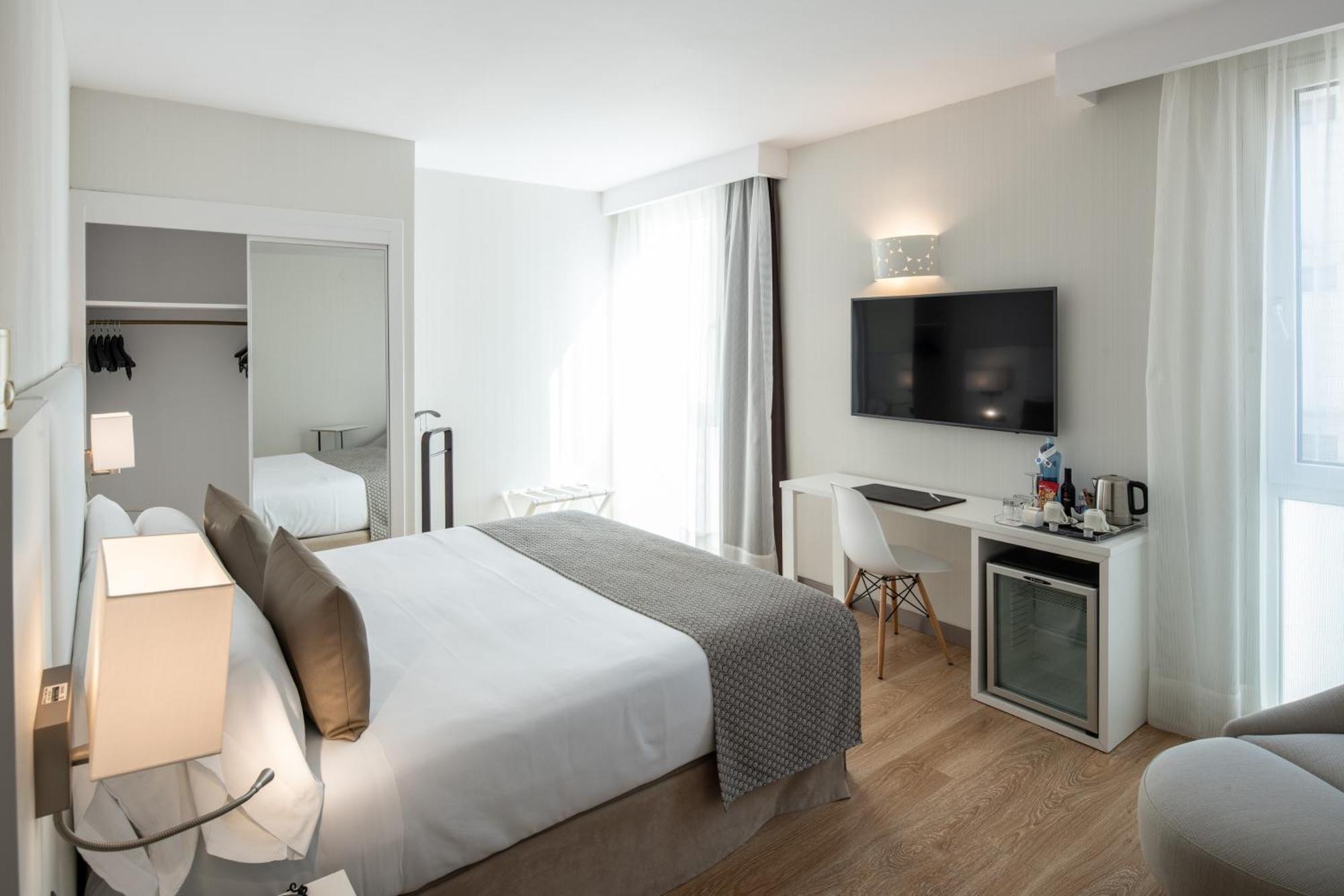 Hotel Catalonia Bristol Sant Andreu de la Barca Exteriér fotografie