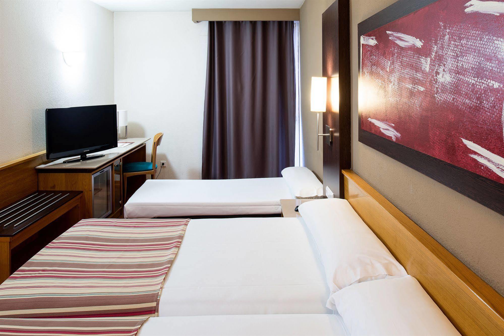 Hotel Catalonia Bristol Sant Andreu de la Barca Exteriér fotografie